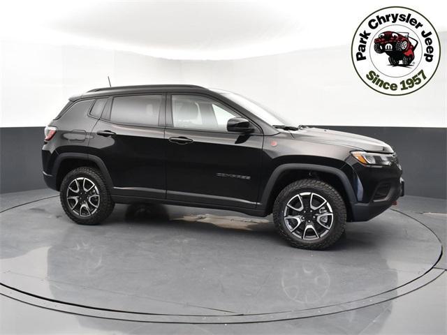 new 2024 Jeep Compass car, priced at $38,009