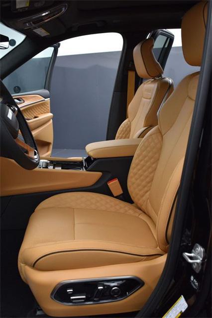 new 2025 Jeep Grand Cherokee car, priced at $60,915