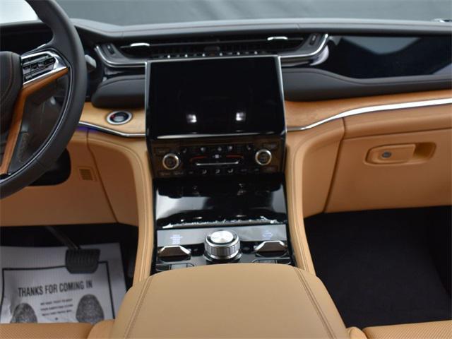 new 2025 Jeep Grand Cherokee car, priced at $60,915