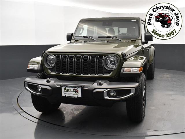 new 2024 Jeep Gladiator car, priced at $43,395