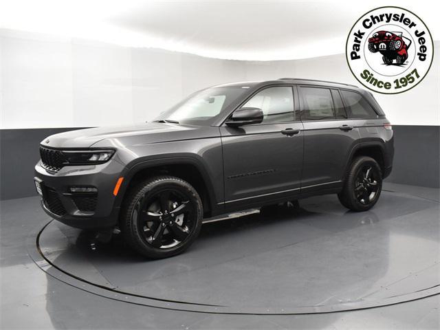 new 2025 Jeep Grand Cherokee car, priced at $45,390