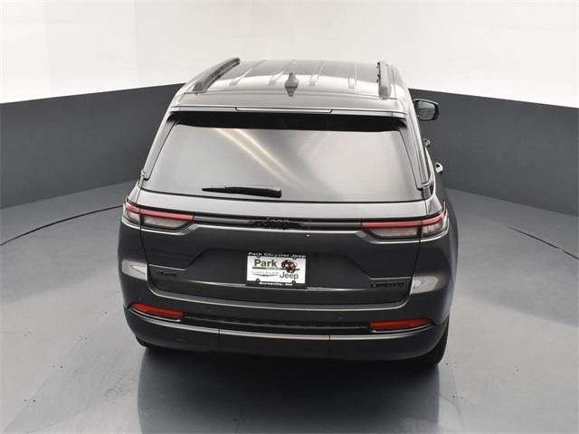 new 2025 Jeep Grand Cherokee car, priced at $45,390