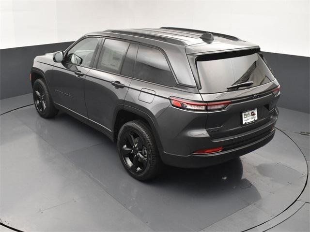 new 2025 Jeep Grand Cherokee car, priced at $45,390