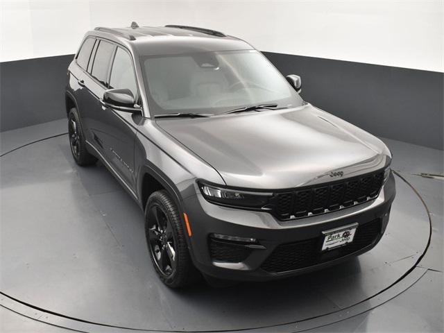 new 2025 Jeep Grand Cherokee car, priced at $45,390