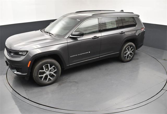 new 2025 Jeep Grand Cherokee L car, priced at $49,553