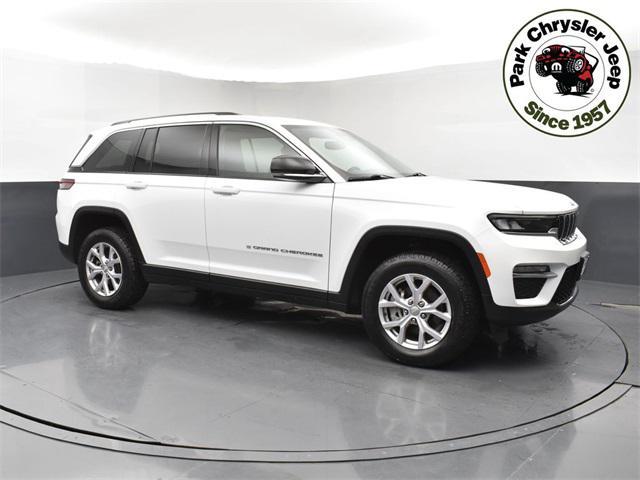 used 2022 Jeep Grand Cherokee car, priced at $34,353