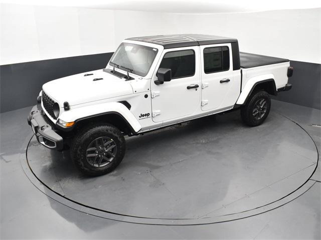 used 2024 Jeep Gladiator car, priced at $37,857