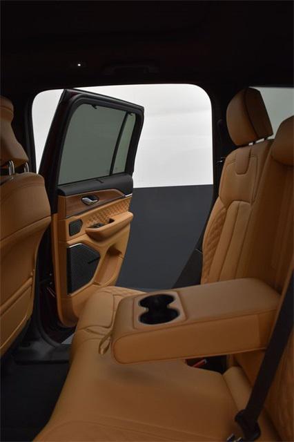 new 2025 Jeep Grand Cherokee car, priced at $64,550