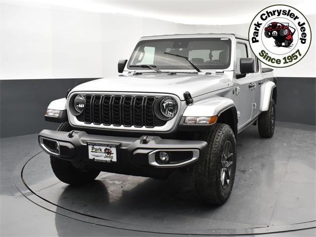 new 2024 Jeep Gladiator car, priced at $46,073