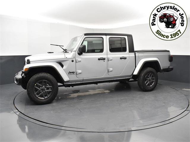 new 2024 Jeep Gladiator car, priced at $46,073