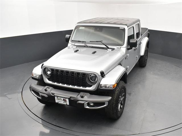 new 2024 Jeep Gladiator car, priced at $49,572