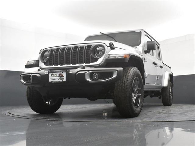 new 2024 Jeep Gladiator car, priced at $46,073