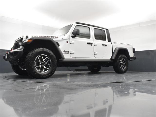 new 2025 Jeep Gladiator car, priced at $50,150