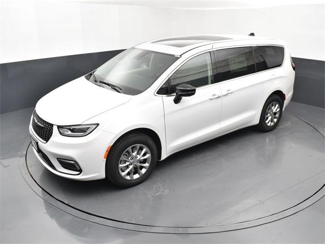 new 2024 Chrysler Pacifica car, priced at $51,235