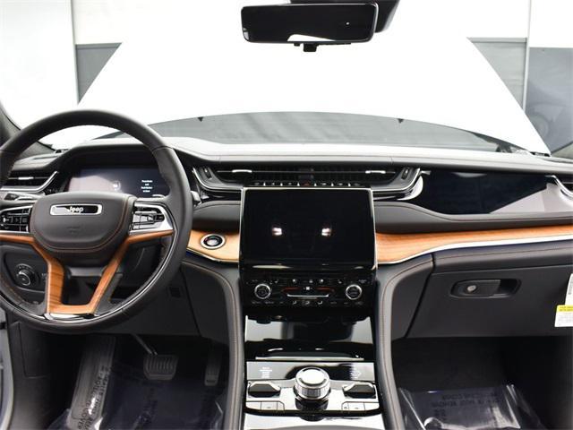 new 2025 Jeep Grand Cherokee car, priced at $66,123