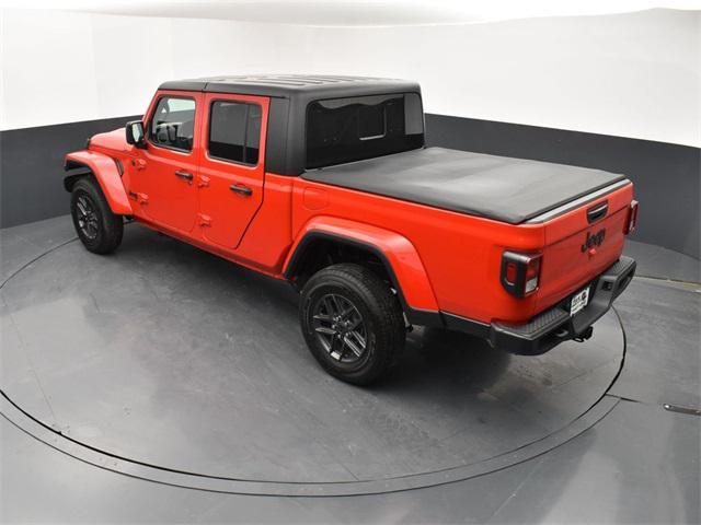 new 2024 Jeep Gladiator car, priced at $43,834