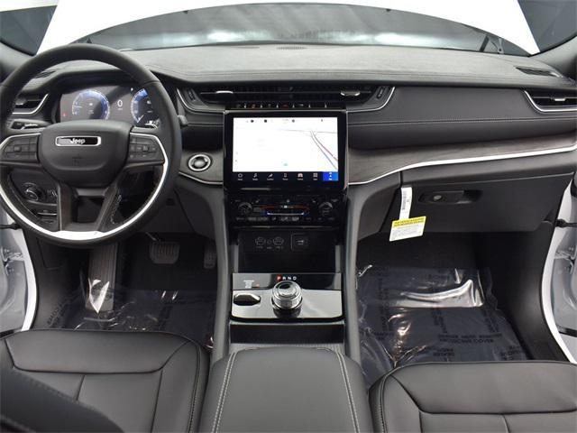 new 2025 Jeep Grand Cherokee car, priced at $43,675