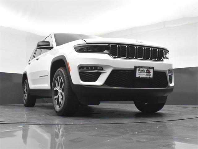 new 2025 Jeep Grand Cherokee car, priced at $43,675