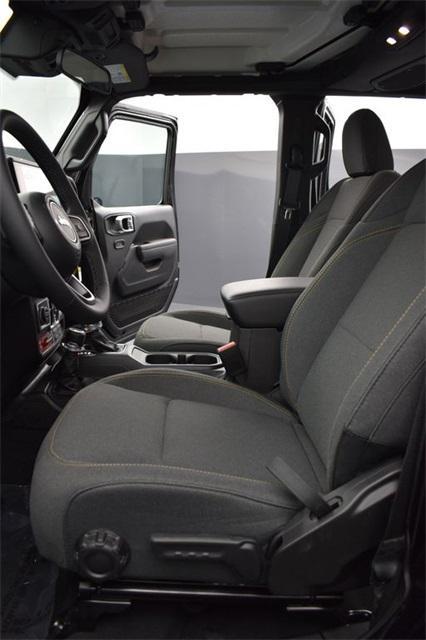 new 2025 Jeep Wrangler car, priced at $48,583