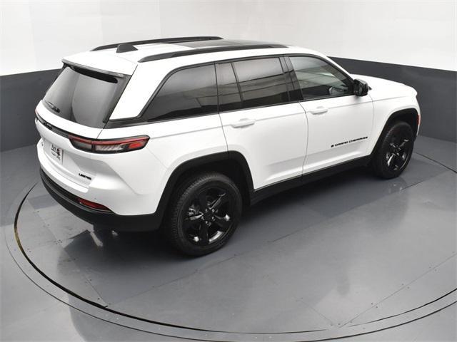 new 2025 Jeep Grand Cherokee car, priced at $47,177