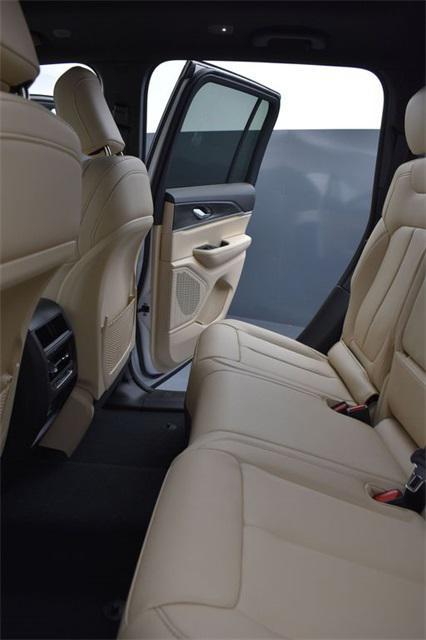 new 2025 Jeep Grand Cherokee car, priced at $47,177