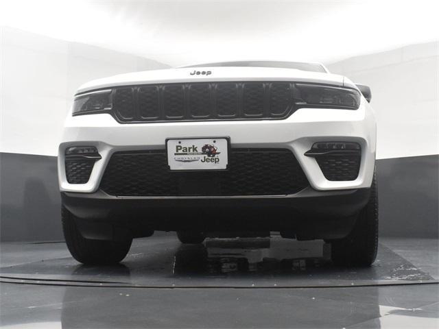 new 2025 Jeep Grand Cherokee car, priced at $47,177