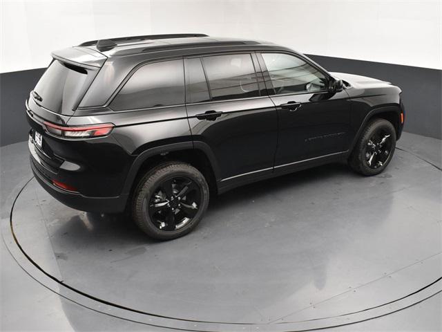 new 2025 Jeep Grand Cherokee car, priced at $49,510