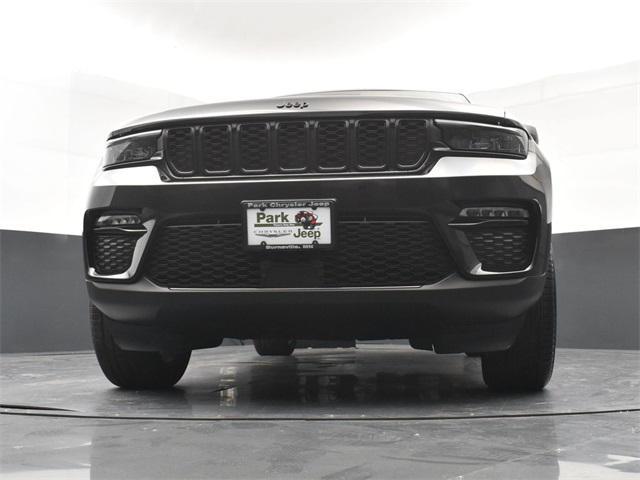 new 2025 Jeep Grand Cherokee car, priced at $45,185
