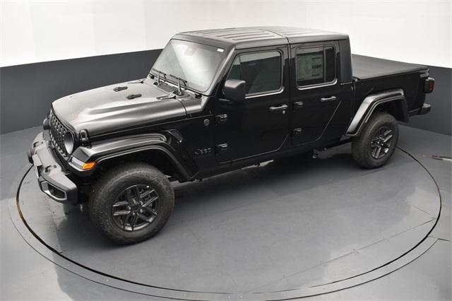 new 2025 Jeep Gladiator car, priced at $53,635