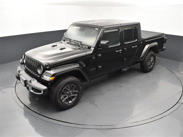 new 2024 Jeep Gladiator car, priced at $40,505