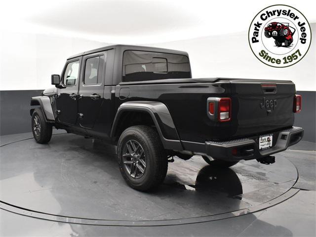 new 2024 Jeep Gladiator car, priced at $41,614