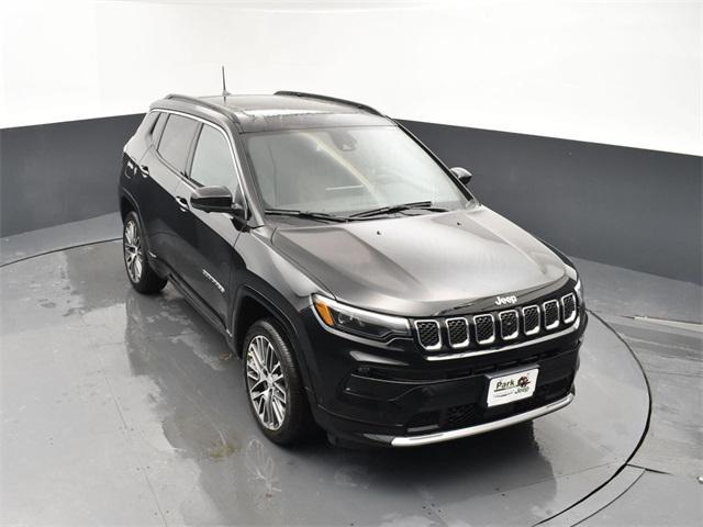 new 2024 Jeep Compass car, priced at $43,560