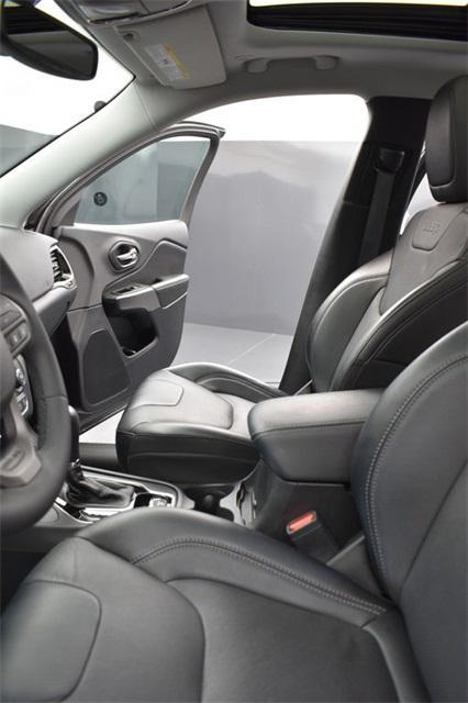 used 2022 Jeep Cherokee car, priced at $26,933