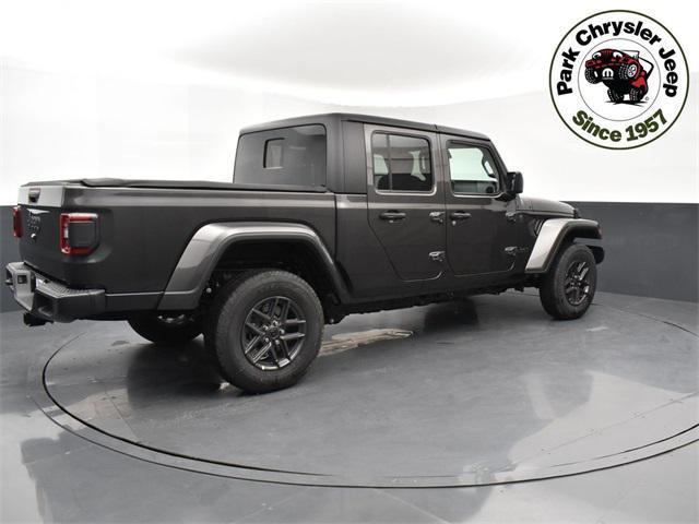 used 2024 Jeep Gladiator car, priced at $38,322