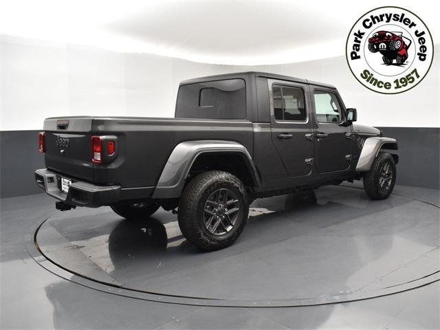 new 2025 Jeep Gladiator car, priced at $49,945