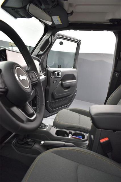 new 2025 Jeep Gladiator car, priced at $49,945