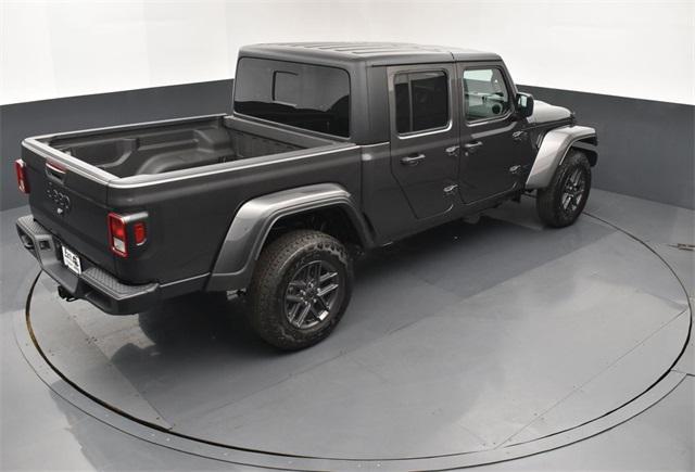 new 2025 Jeep Gladiator car, priced at $49,945