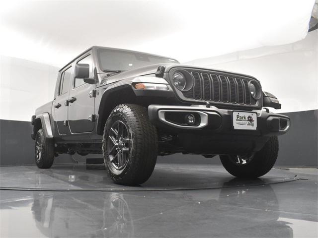 new 2025 Jeep Gladiator car, priced at $49,945