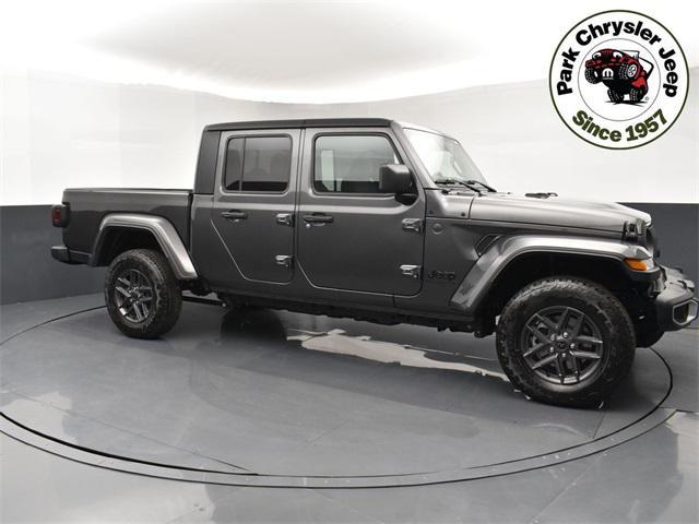 new 2025 Jeep Gladiator car, priced at $48,445