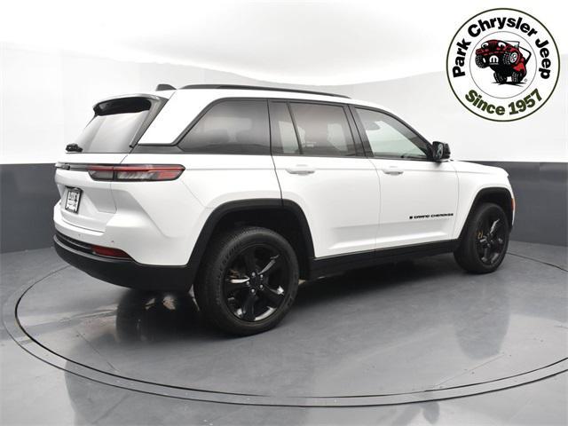 used 2022 Jeep Grand Cherokee car, priced at $34,434