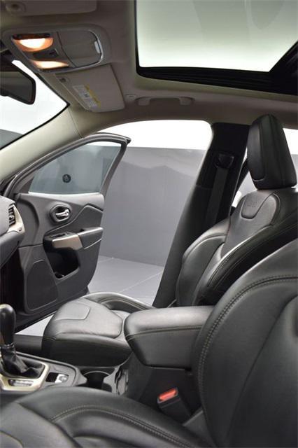 used 2018 Jeep Cherokee car, priced at $13,739