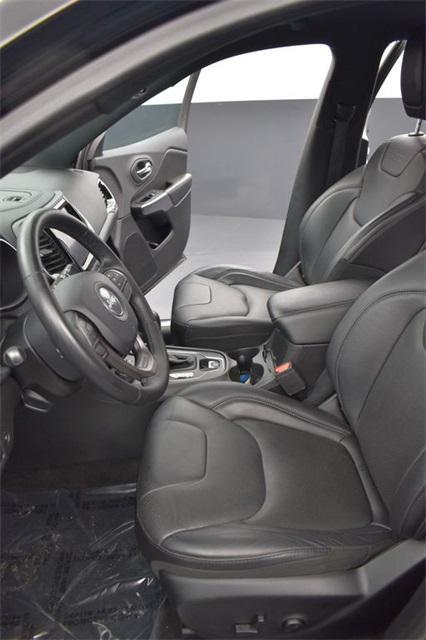 used 2019 Jeep Cherokee car, priced at $18,922