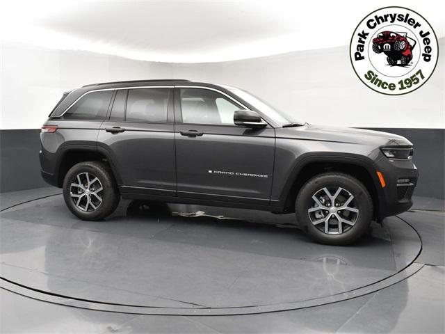 new 2025 Jeep Grand Cherokee car, priced at $42,120