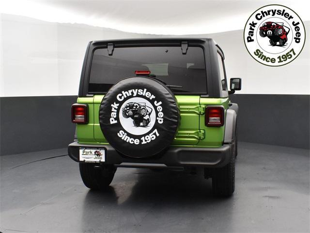 new 2025 Jeep Wrangler car, priced at $40,240
