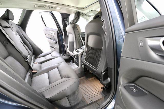 new 2025 Volvo XC60 Plug-In Hybrid car, priced at $66,260