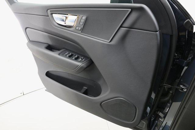 new 2025 Volvo XC60 Plug-In Hybrid car, priced at $66,260