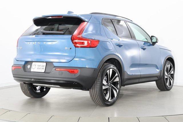 new 2025 Volvo XC40 car, priced at $50,565