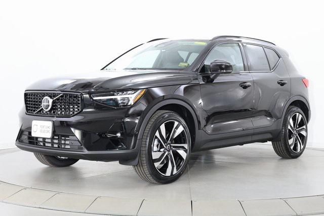 new 2025 Volvo XC40 car, priced at $48,710