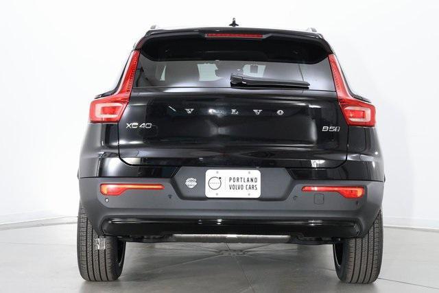 new 2025 Volvo XC40 car, priced at $48,710