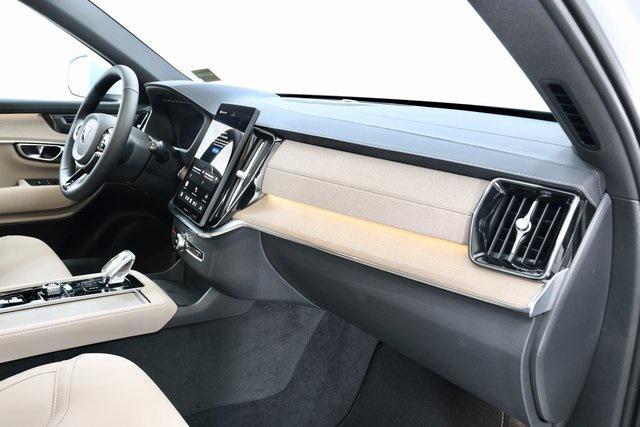 new 2025 Volvo XC90 car, priced at $66,745